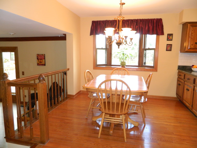 3575 Londonderry Ct, Hoffman Estates, IL 60067 photo 9
