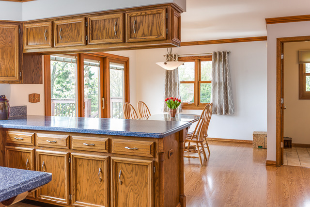 1840 Helen Ct, Wheaton, IL 60189 photo 9