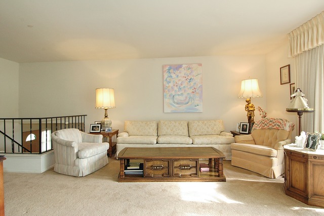 735 Alhambra Ln, Hoffman Estates, IL 60169 photo 3