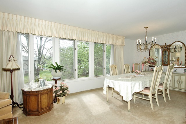 735 Alhambra Ln, Hoffman Estates, IL 60169 photo 4