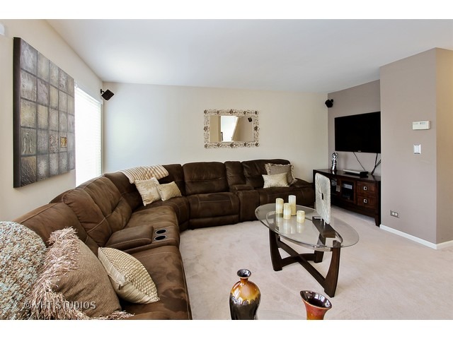 333 Sundance Dr, Bartlett, IL 60103 photo 5