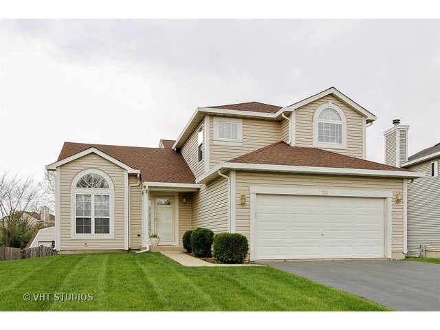 333 Sundance Dr, Bartlett, IL 60103 photo 1