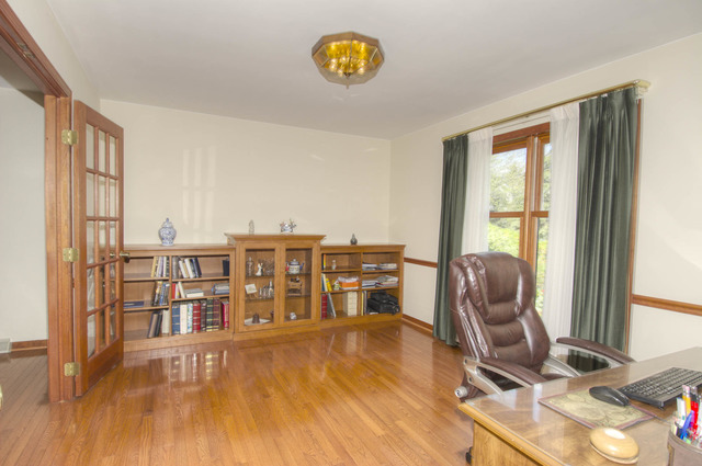 877 Braintree Ln, Bartlett, IL 60103 photo 4