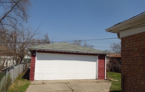 722 E 155th Ct, Harvey, IL 60426 photo 2