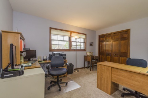 2043 Cromwell Dr, Wheaton, IL 60189 photo 14