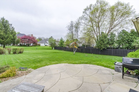 2043 Cromwell Dr, Wheaton, IL 60189 photo 19