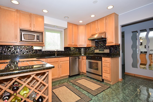 117 E Henry St, Arlington Heights, IL 60004 photo 3
