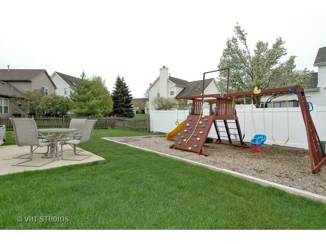 1160 Spring Creek Rd, Elgin, IL 60120 photo 20