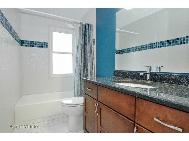 1160 Spring Creek Rd, Elgin, IL 60120 photo 17