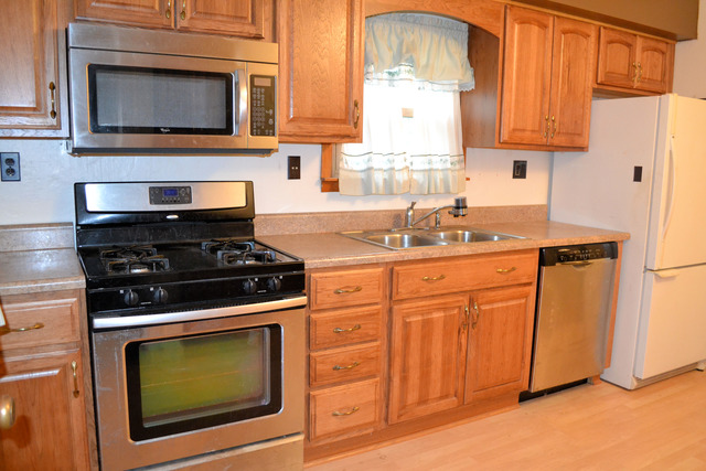 3340 N Schultz Dr, Lansing, IL 60438 photo 8