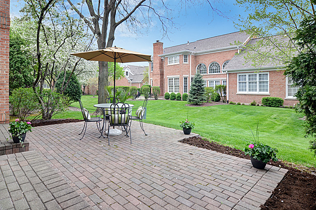 9 E Old Mill Ln, Burr Ridge, IL 60527 photo 18