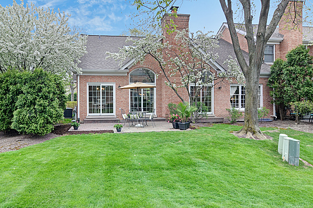 9 E Old Mill Ln, Burr Ridge, IL 60527 photo 19