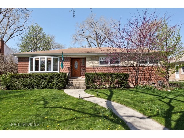 8826 Ewing Ave, Evanston, IL 60203 photo 1