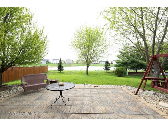 11644 S Decathalon Ln, Plainfield, IL 60585 photo 10