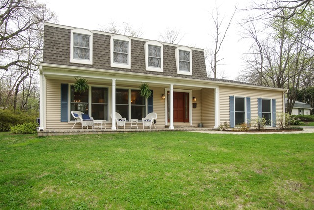 1 Wildwood Rd, Rolling Meadows, IL 60008 photo 2
