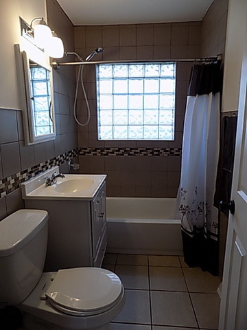 834 N School St, Addison, IL 60101 photo 11