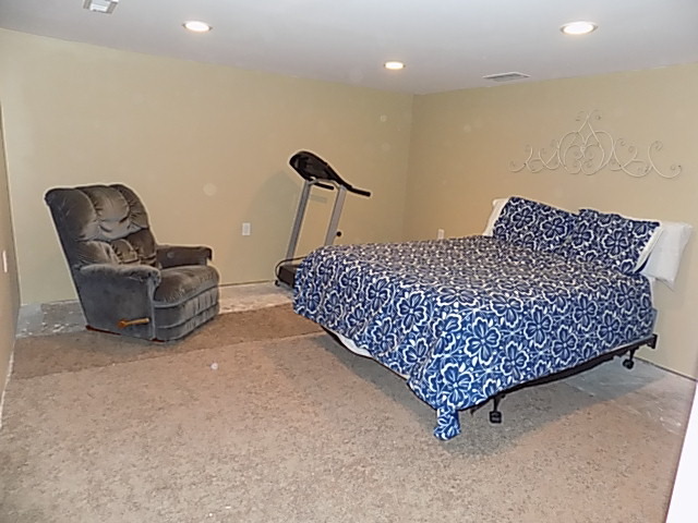 834 N School St, Addison, IL 60101 photo 17
