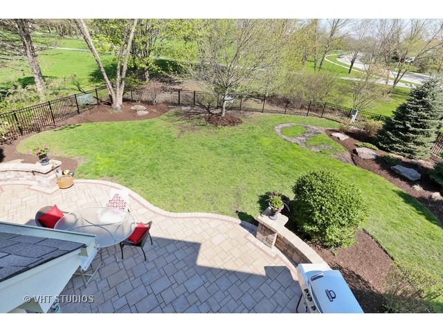 381 Brighton Dr, Wheaton, IL 60189 photo 23