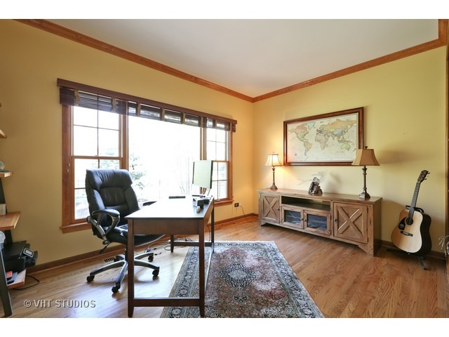 381 Brighton Dr, Wheaton, IL 60189 photo 11