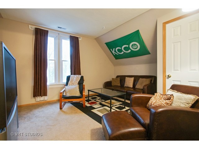 324 Wabash St, Elgin, IL 60123 photo 7