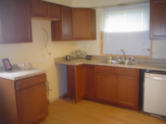 264 E 166th St, Harvey, IL 60426 photo 4