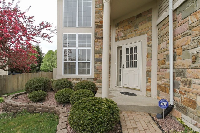 1352 Beacon Ln, Bartlett, IL 60103 photo 6