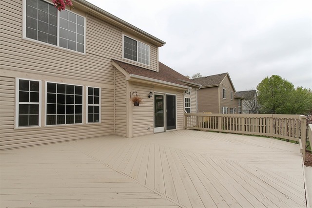 1352 Beacon Ln, Bartlett, IL 60103 photo 24