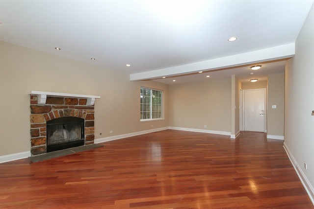 1352 Beacon Ln, Bartlett, IL 60103 photo 10