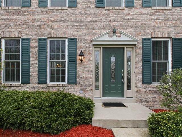 2416 Foxglove Ct, Elgin, IL 60124 photo 2