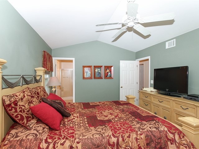 2416 Foxglove Ct, Elgin, IL 60124 photo 13