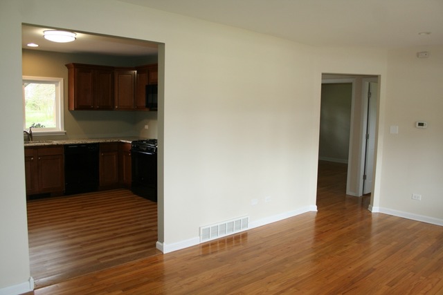 4715 William St, Mchenry, IL 60051 photo 6