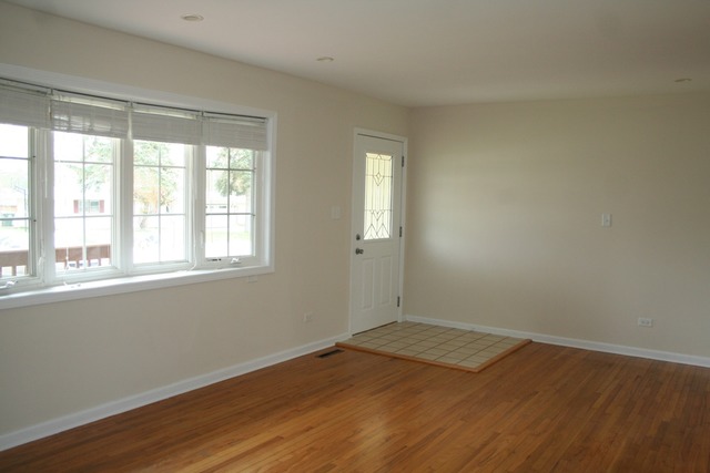 4715 William St, Mchenry, IL 60051 photo 4