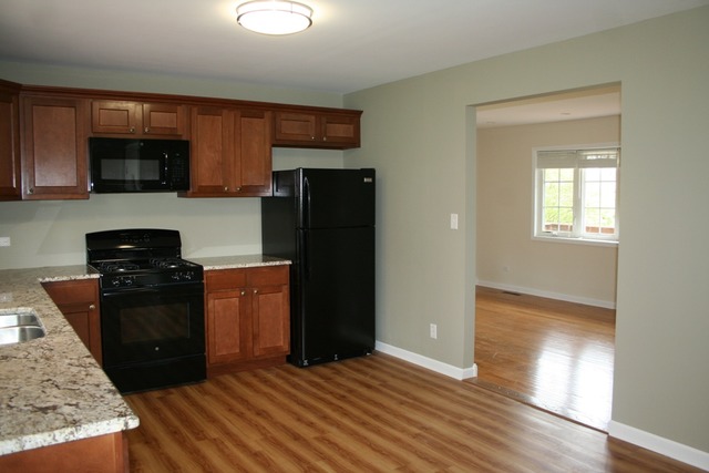 4715 William St, Mchenry, IL 60051 photo 3