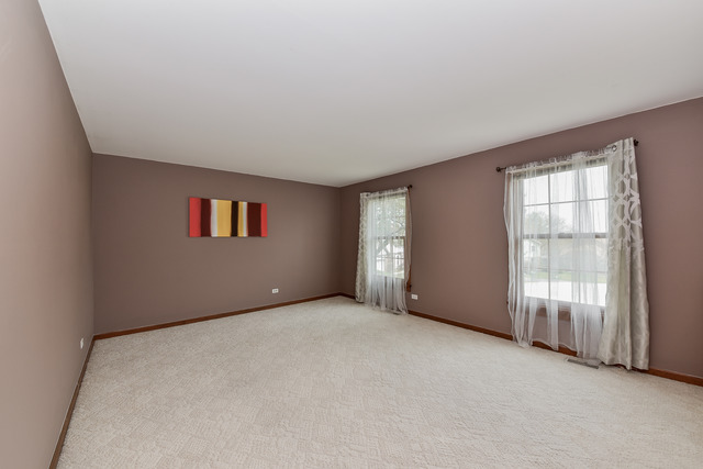1435 Brandywine Cir, Algonquin, IL 60102 photo 9