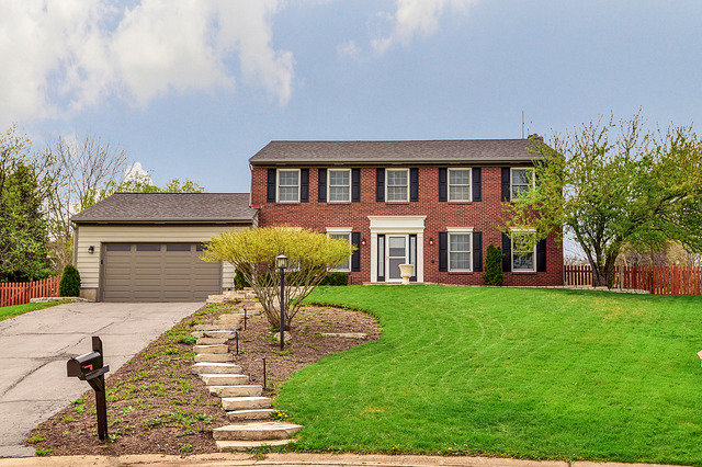 1435 Brandywine Cir, Algonquin, IL 60102 photo 1