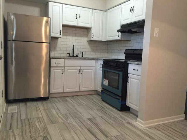 3000 Phillips Ave, Steger, IL 60475 photo 2