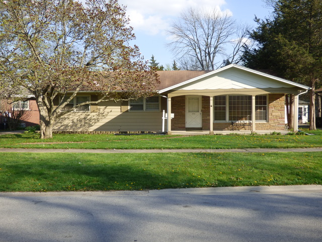 3719 Crescent Dr, Steger, IL 60475 photo 1