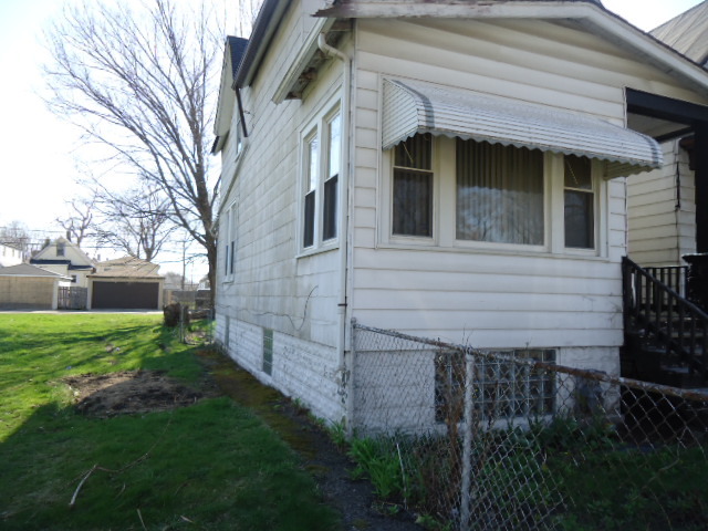 5755 S Union Ave, Chicago, IL 60621 photo 3