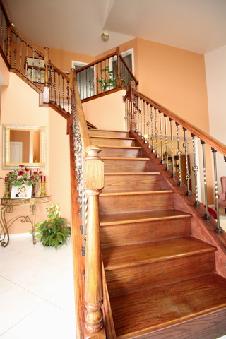 785 Citadel Ct, Des Plaines, IL 60016 photo 3