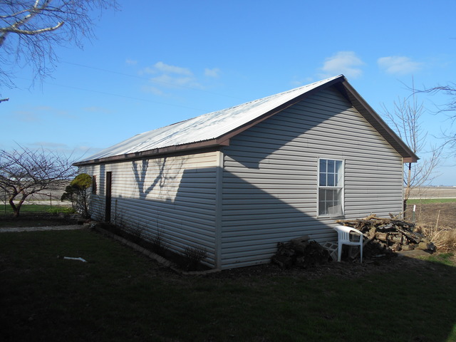 1001 E 2300 N Rd, Danforth, IL 60930 photo 22