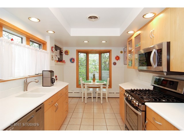 732 Selborne Rd, Riverside, IL 60546 photo 8