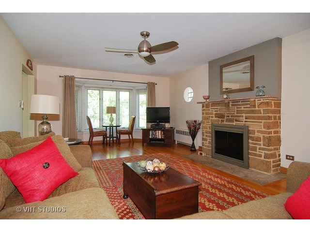 732 Selborne Rd, Riverside, IL 60546 photo 3