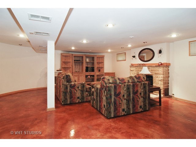 732 Selborne Rd, Riverside, IL 60546 photo 14
