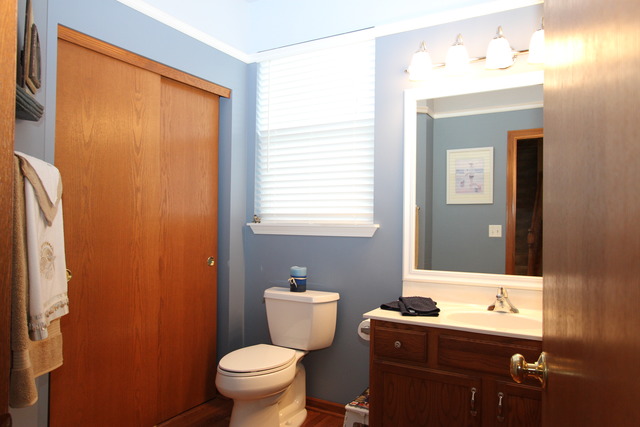 2415 Eisenhower Blvd, Mchenry, IL 60051 photo 18