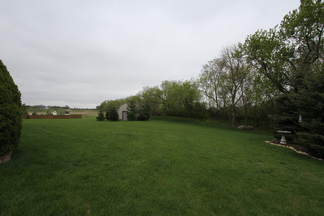 2415 Eisenhower Blvd, Mchenry, IL 60051 photo 23