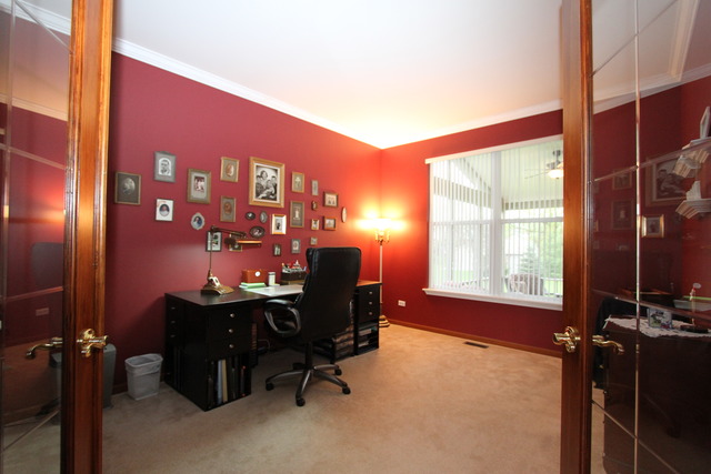 2415 Eisenhower Blvd, Mchenry, IL 60051 photo 10