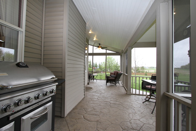 2415 Eisenhower Blvd, Mchenry, IL 60051 photo 21