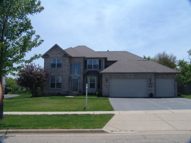 2415 Eisenhower Blvd, Mchenry, IL 60051 photo 1