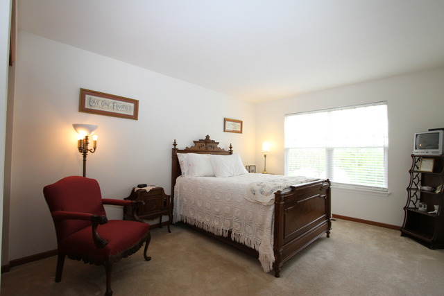 2415 Eisenhower Blvd, Mchenry, IL 60051 photo 15