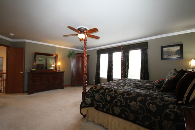 2415 Eisenhower Blvd, Mchenry, IL 60051 photo 11